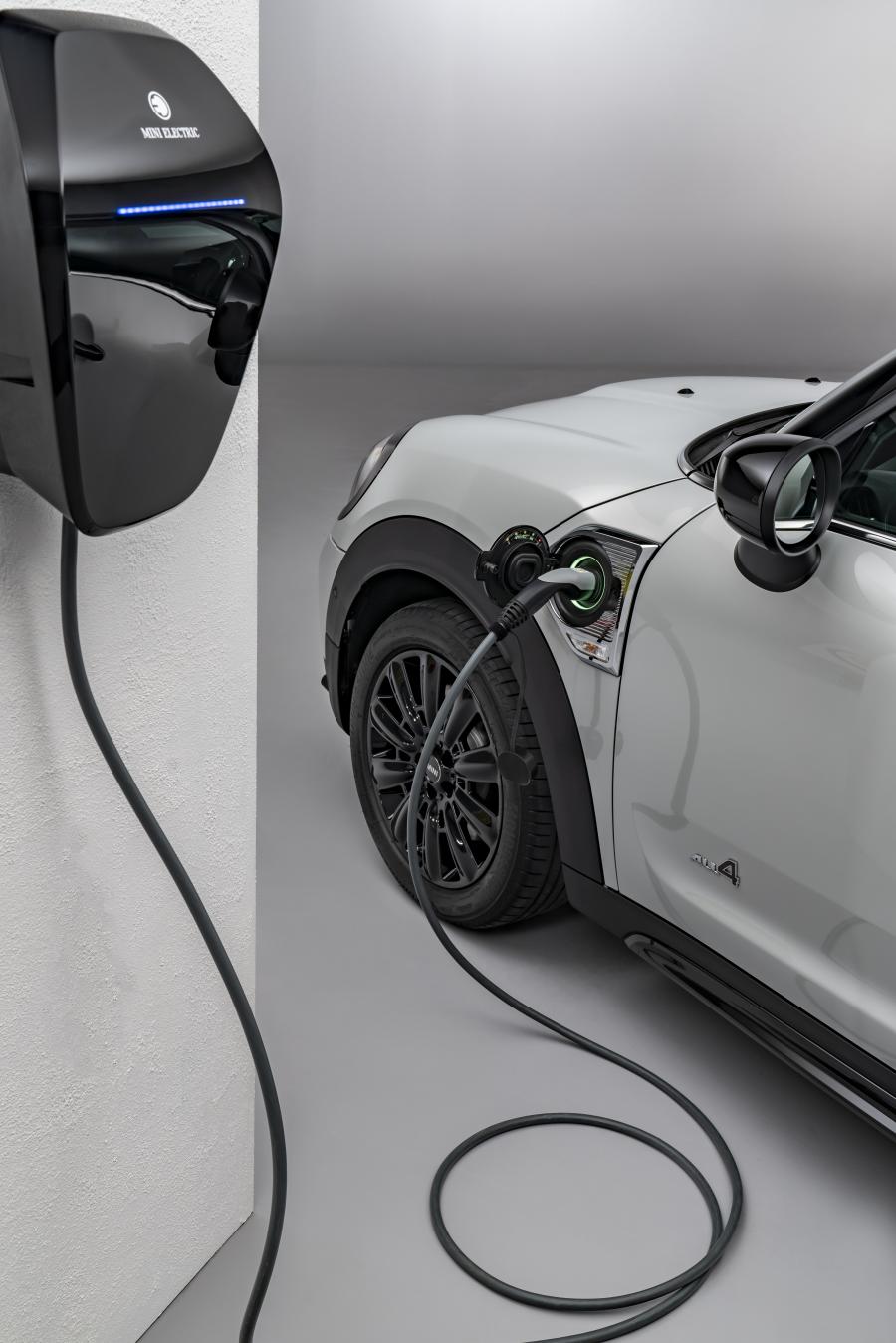 Детали экстерьера Mini Cooper SE Countryman ALL4 (F60) 2020 года  (WW) (фото 124 из 130)